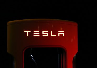 $100 Billion in Trades Triggered by Tesla’s S&P 500 Debut